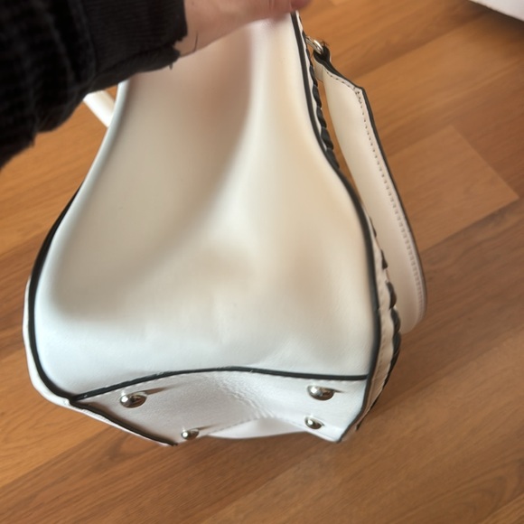 London Fog White and Black Satchel - Picture 5 of 11